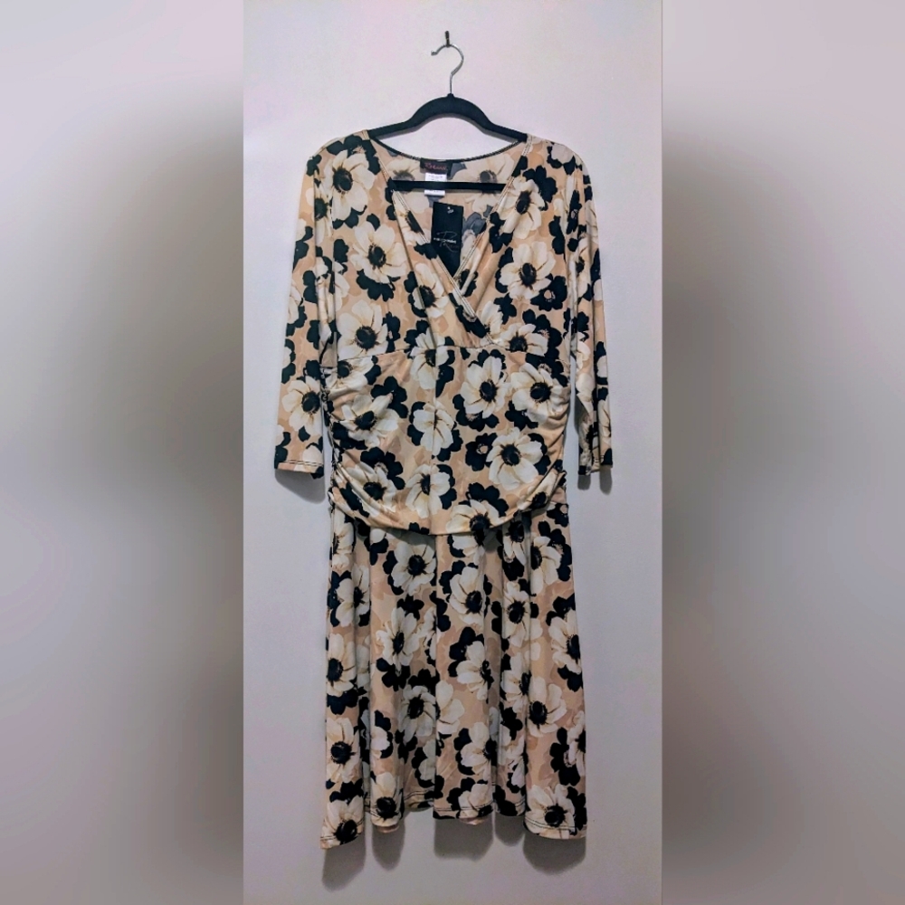 Rekucci Crossover Tummy Control Floral Print Dress sz 18 NWT